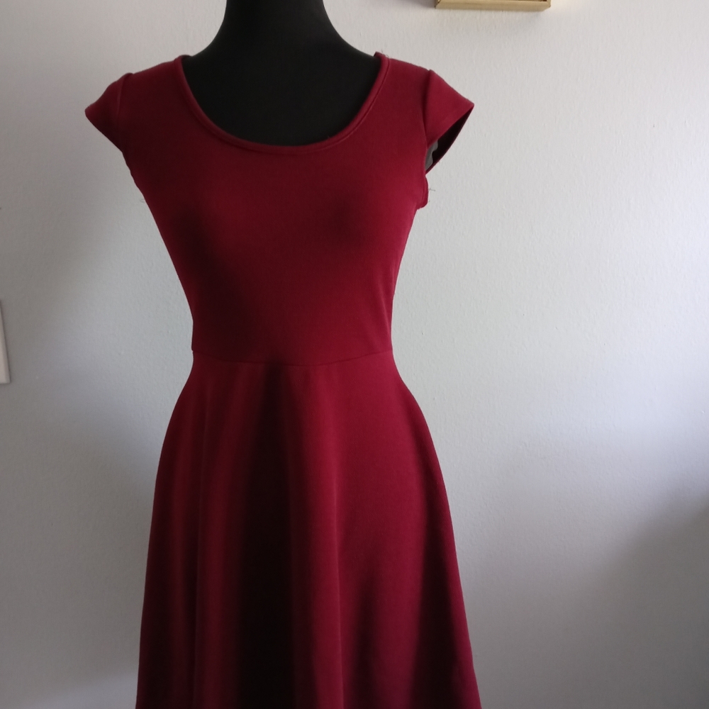 Dress Big Girl Pane medium spandex Color burgundy  Super Comfortable Excellent